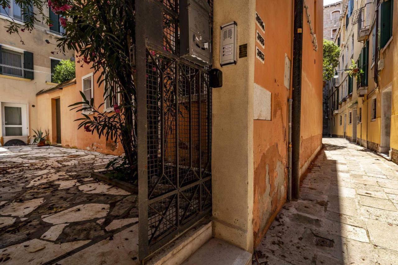 Ca' San Carlo Residence By Wonderful Italy Veneza Exterior foto