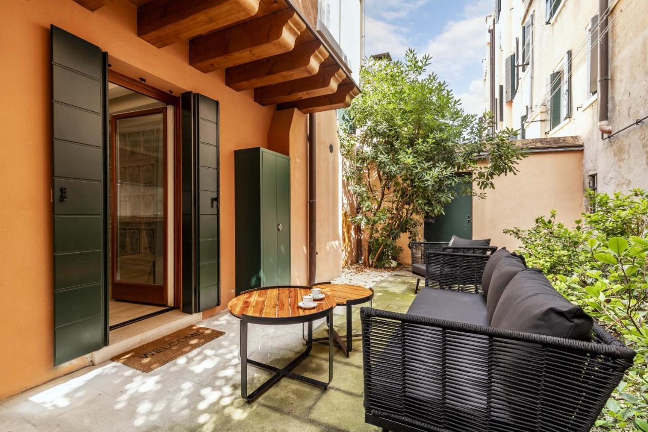 Ca' San Carlo Residence By Wonderful Italy Veneza Exterior foto